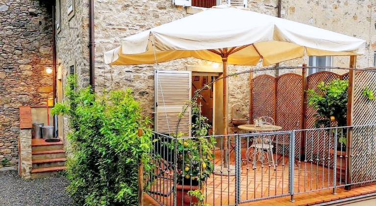 Villa with 1 room for 4 persons in Capannori
