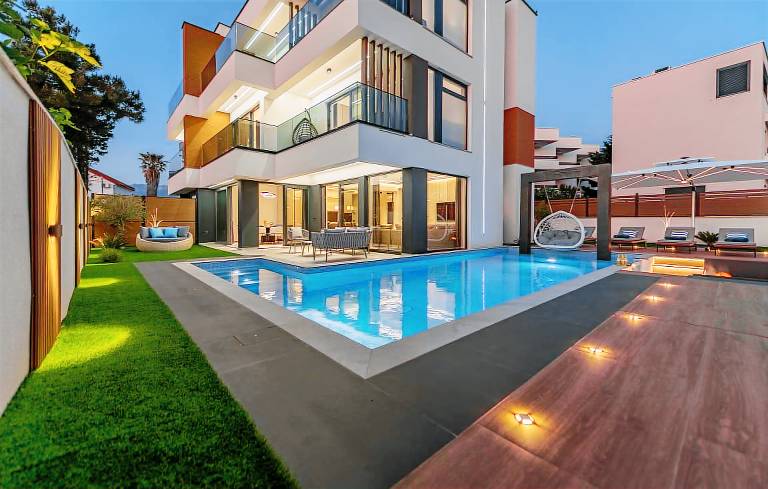 Maisonette  Novalja