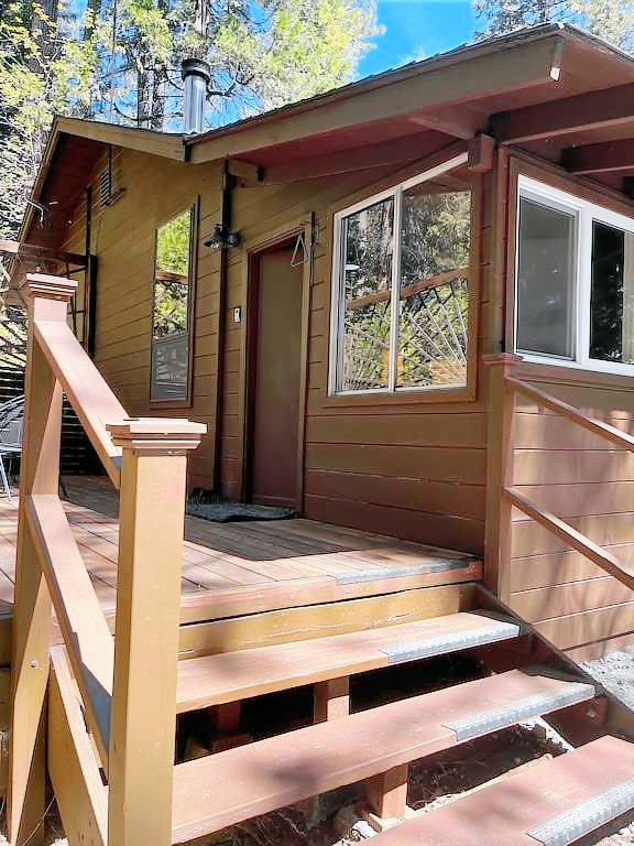 Cabin Arnold