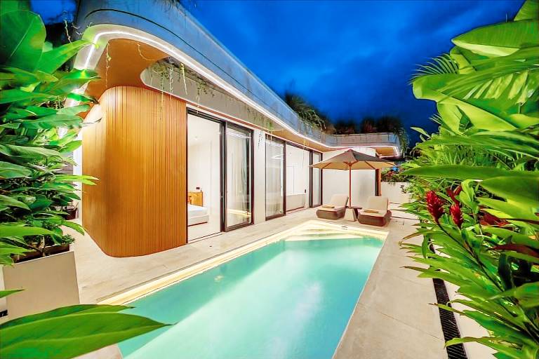 Wonderful villa with pool, yard & BBQ | Pets are welcome — photo 2
