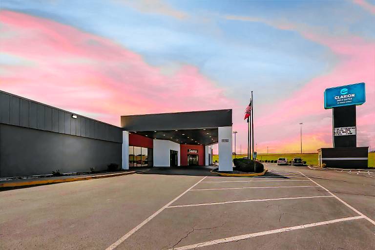 Clarion Inn Murfreesboro Old Fort Pkwy in Murfreesboro, TN