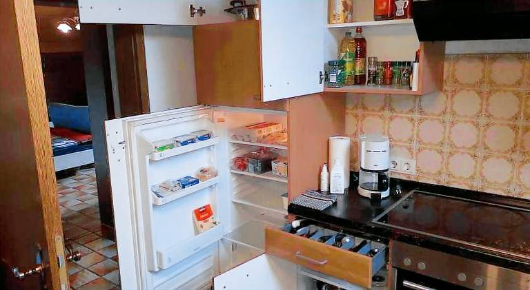 ROOM in apartment LOT SPACE & option COOKING & BREAKFAST self service & terrace - 9 km from A8 highw — photo 2