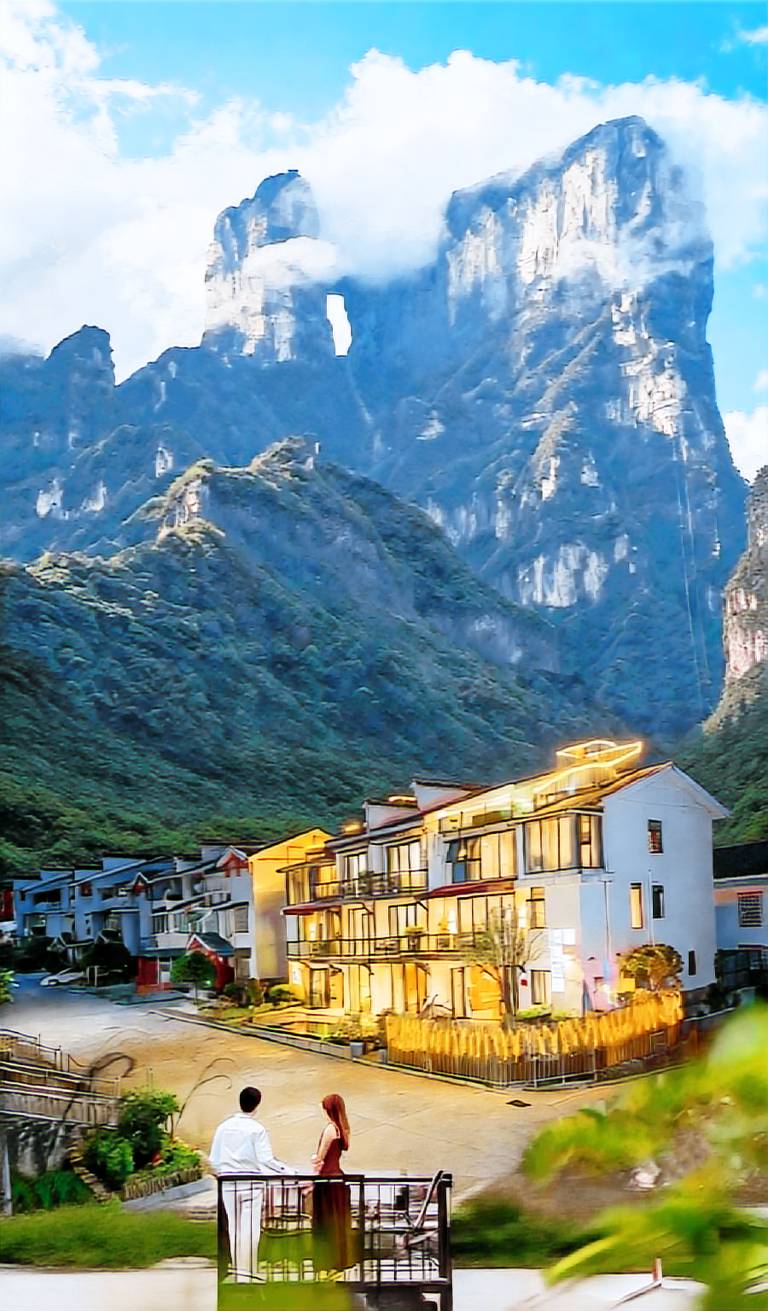 Tianmen Boutique Hotel-Free pickup-English services-Near the Tianmen Cableway in Zhangjiajie