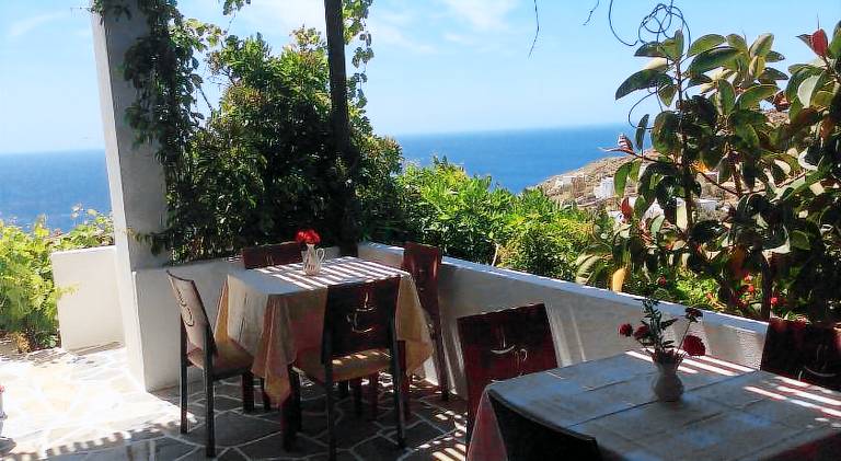 Holiday apartment with pool & terrace — photo 5