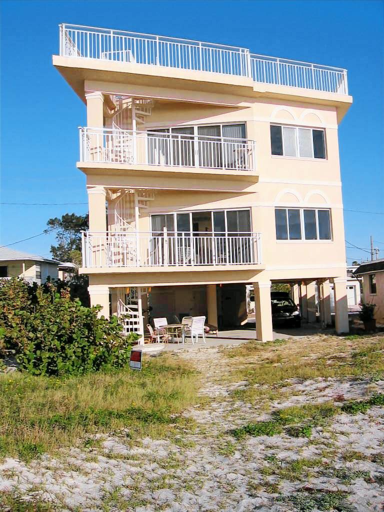 Condo  Redington Shores