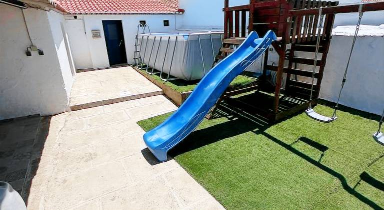 Pleasant vacation home with terrace, private pool & barbecue | Pets allowed in Beja