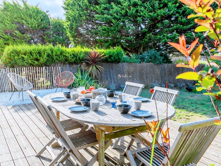 Family-oriented pleasant vacation home with barbecue, garden & terrace | Dogs allowed — photo 2