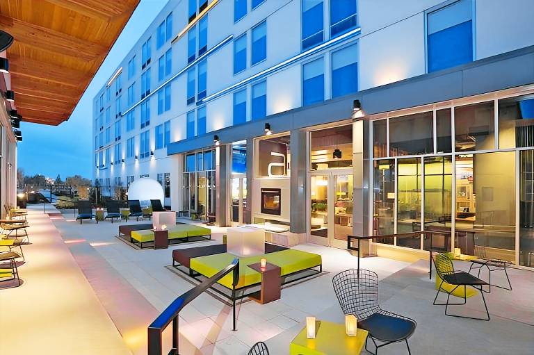 Aloft Portland Airport at Cascade Station — photo 2
