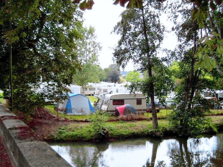 Pleasant mobile home with patio | Pets are welcome — photo 2