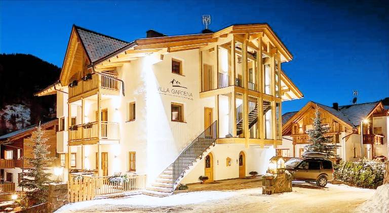 Apartments Villa Gardena - Gardenahotels in Santa Cristina Val Gardena