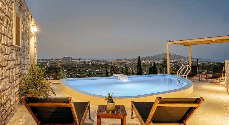 Fully equipped villa with patio, garden & BBQ | Pet-friendly — photo 2