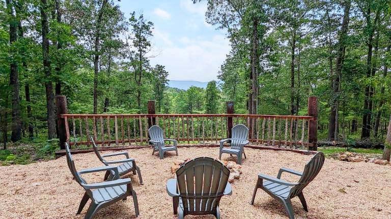 3 BR Luxury Cabin & Hot Tub near Buffalo River! — photo 3