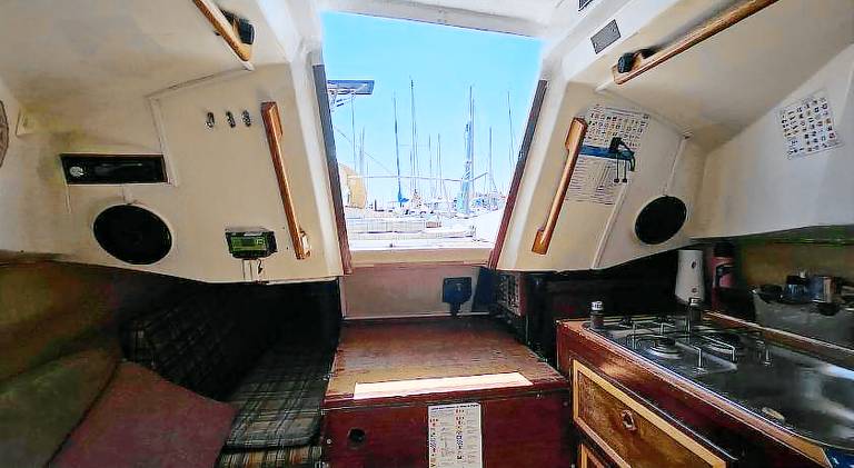 Boat with 1 room for 3 persons — photo 4