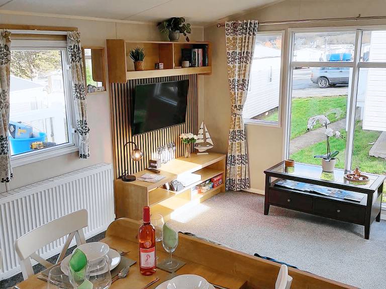 Family-oriented wonderful cottage with garden | Beach view | Pets allowed — photo 4