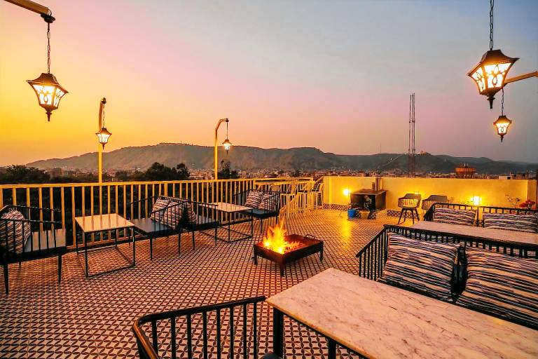 Shalom Backpackers Jaipur