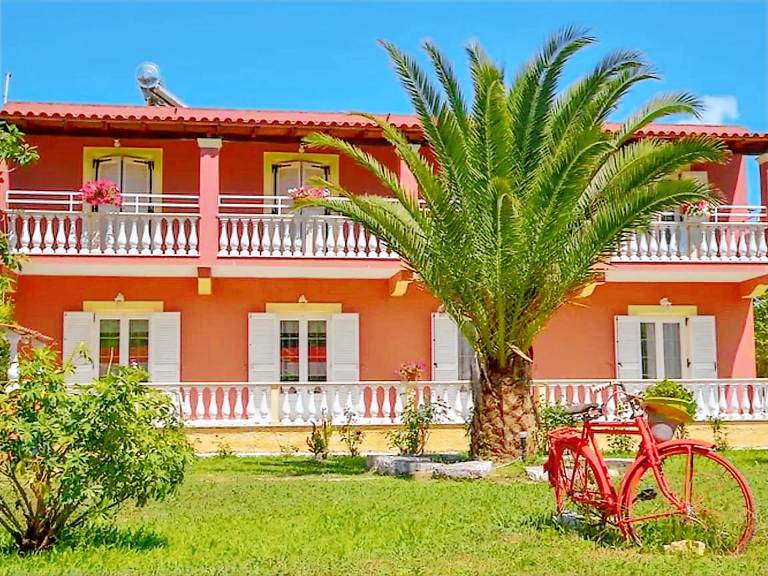 Διαμέρισμα  Καρουσάδες