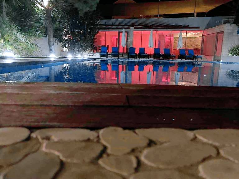 Holiday apartment with sea views and air conditioning and pool — photo 3