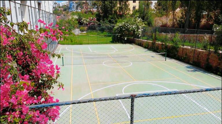 Vacation home with grill, yard & pool | Mountain view — photo 4