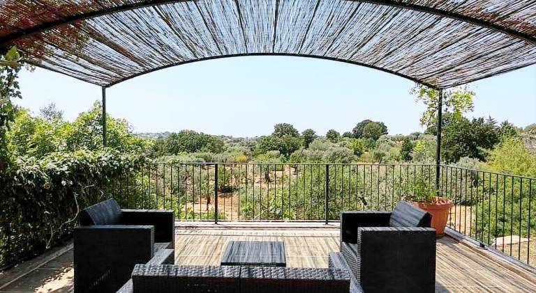House with terrace & private pool | Pets allowed — photo 4