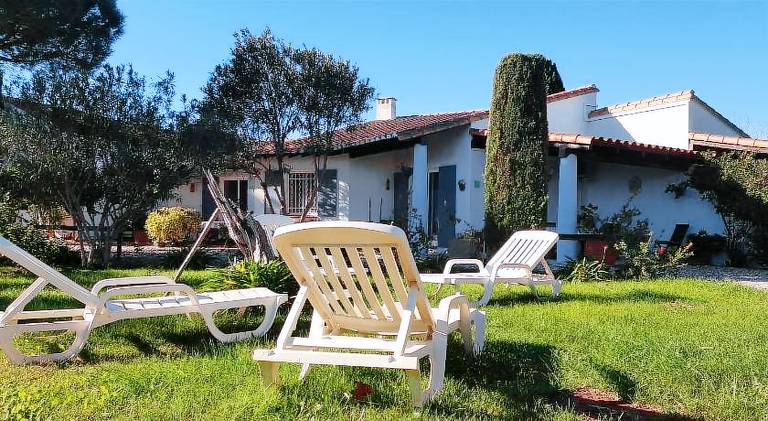 House with barbeque, pool & yard | Dogs allowed — photo 5