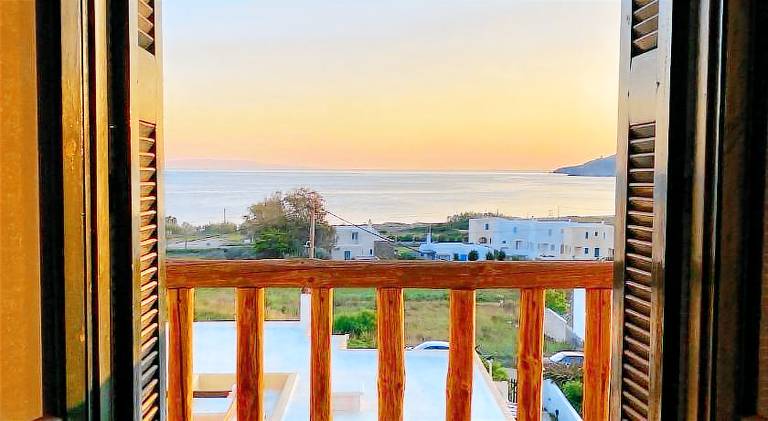 Charming vacation home | Beach nearby | Pet-friendly in Andros