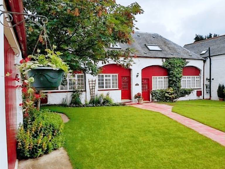 Cottage Moffat