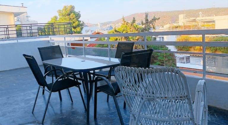 Rental apartment with 1 room for 4 persons in Vari-Voula-Vouliagmeni