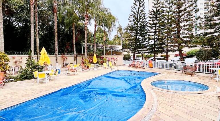 Apartment with pool — photo 2