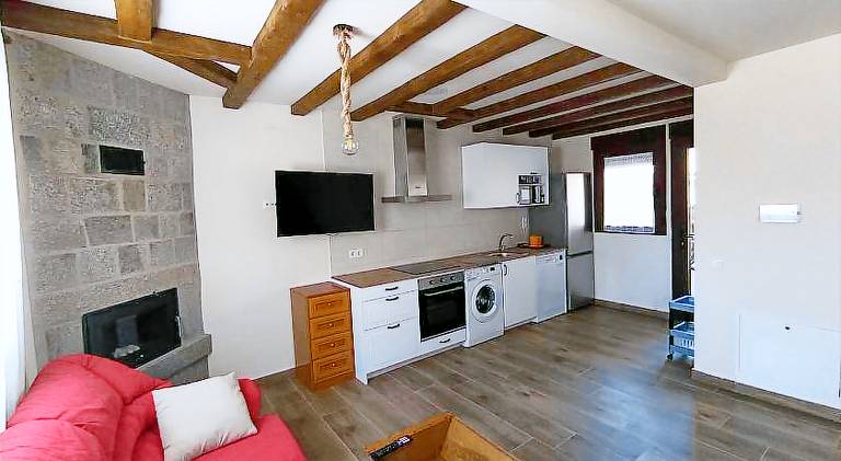 Vacation home with barbecue & patio in Ávila