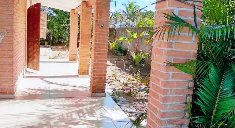 Vacation home with pool — photo 4