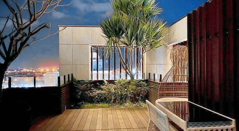 Holiday apartment with jacuzzi, yard & patio | Perfect for remote work | Dogs allowed — photo 4