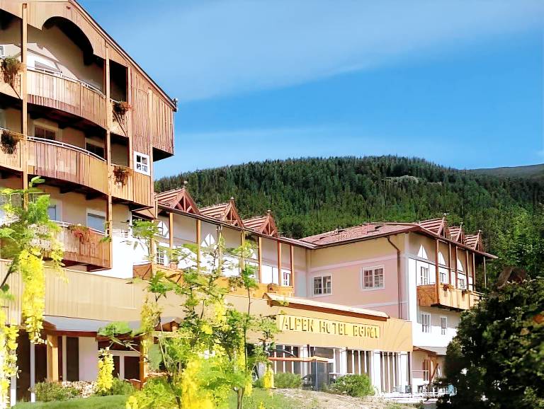 Alpen Hotel Eghel & SPA in Folgaria