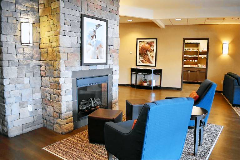 Comfort Inn & Suites Near Lake Guntersville — photo 5