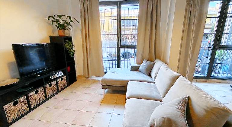 Rental apartment with 2 rooms for 6 persons in Segrate