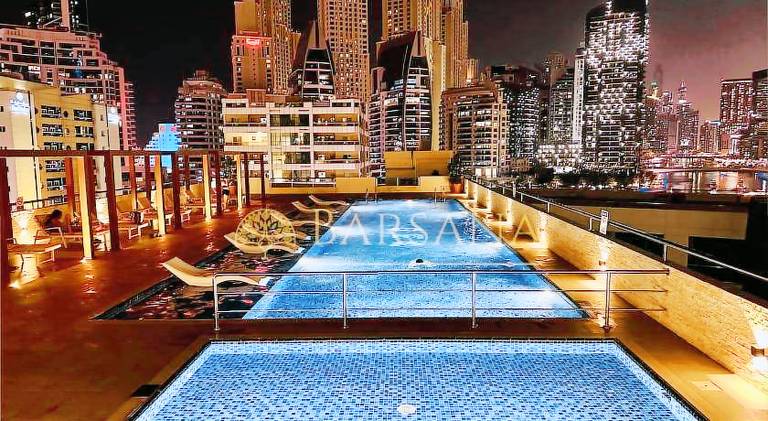 Apartment with pool — photo 3