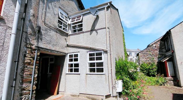 Vacation home with 2 rooms for 4 persons in Ulverston