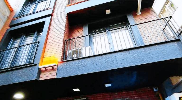 Rental apartment with patio — photo 3