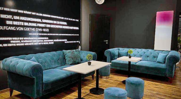 Colour Hotel — photo 3