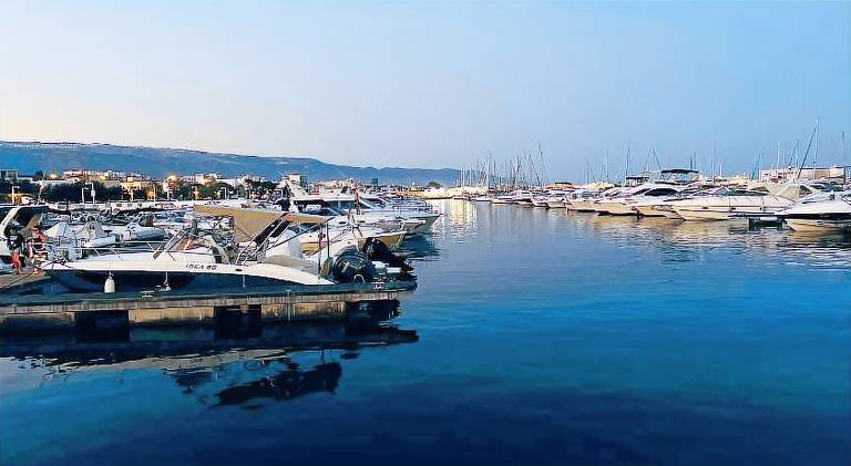 Apartment with 2 rooms for 6 persons in Manfredonia