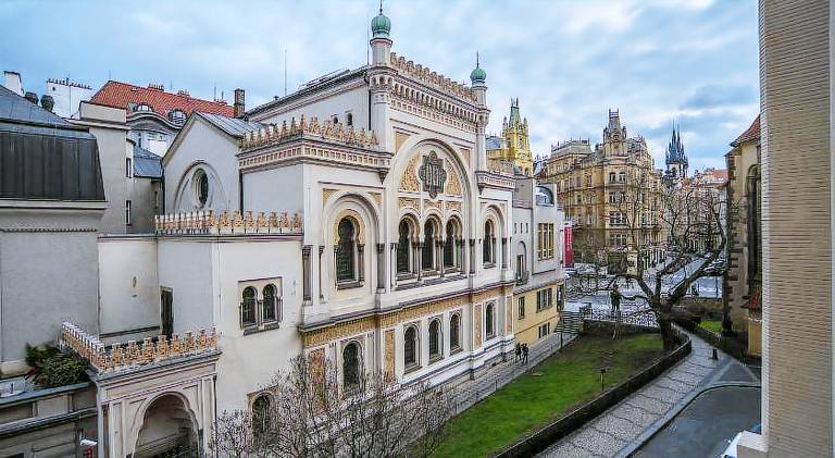 Rental apartment | Near Prague astronomical clock — photo 3
