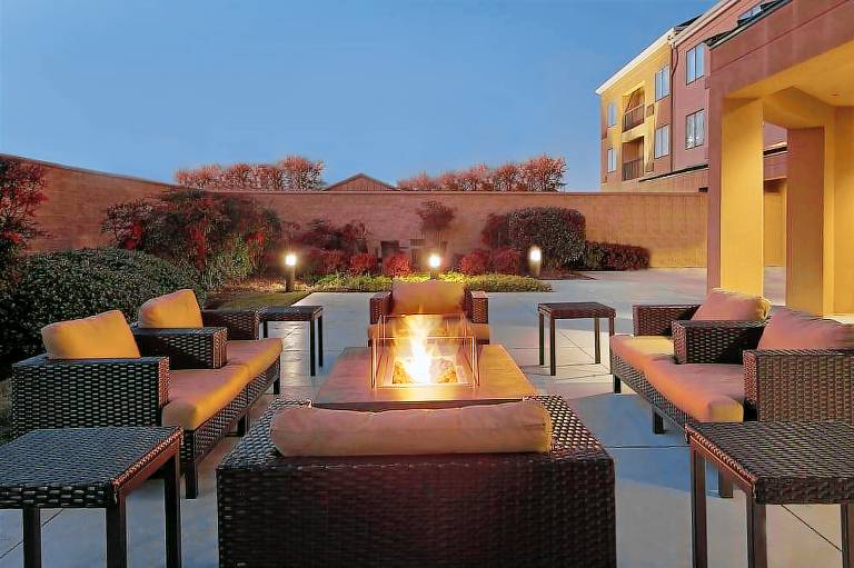 Courtyard by Marriott Chesapeake