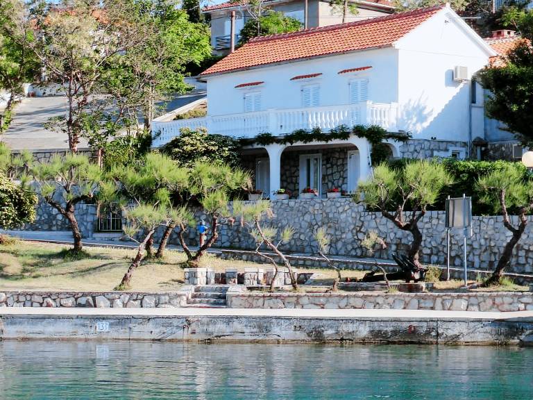 Holiday apartment with air conditioning and sea view — photo 2