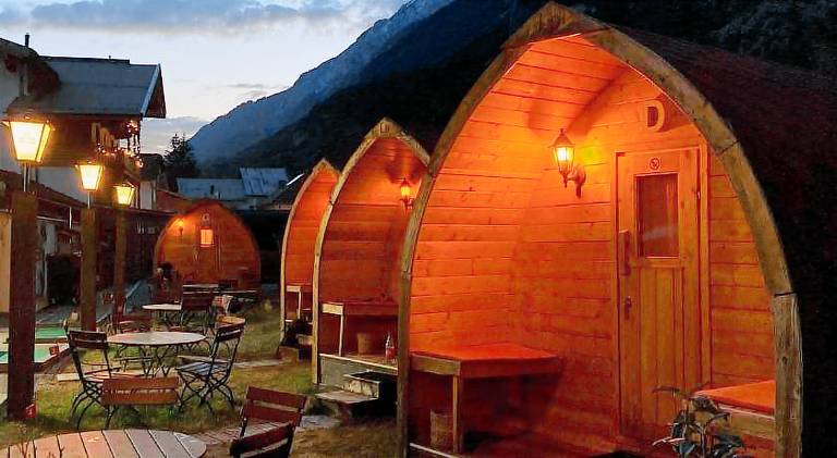 Inn-side ADVENTURE CABINS — photo 4