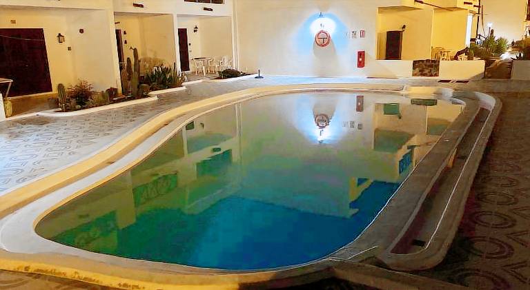 Holiday apartment with private pool, yard & patio | Pet-friendly — photo 4