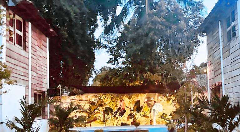 Chalet with pool — photo 2