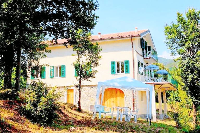 Villa  Borgo Val di Taro