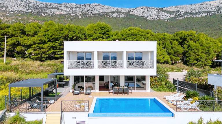 Villa  Kaštel Sućurac