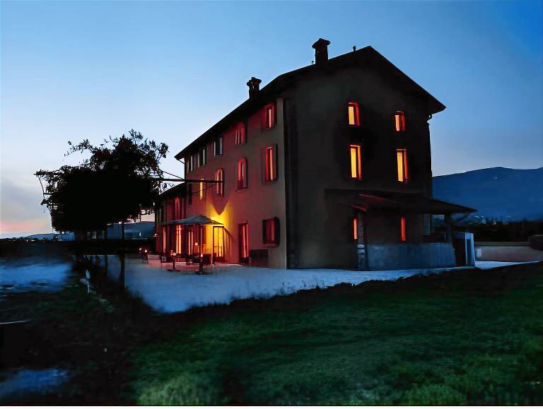 Farm with yard & patio in Castelrotto
