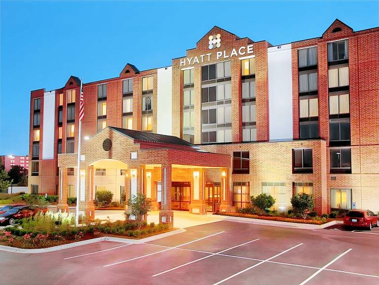 Hyatt Place Chantilly Dulles South in Fairfax, VA