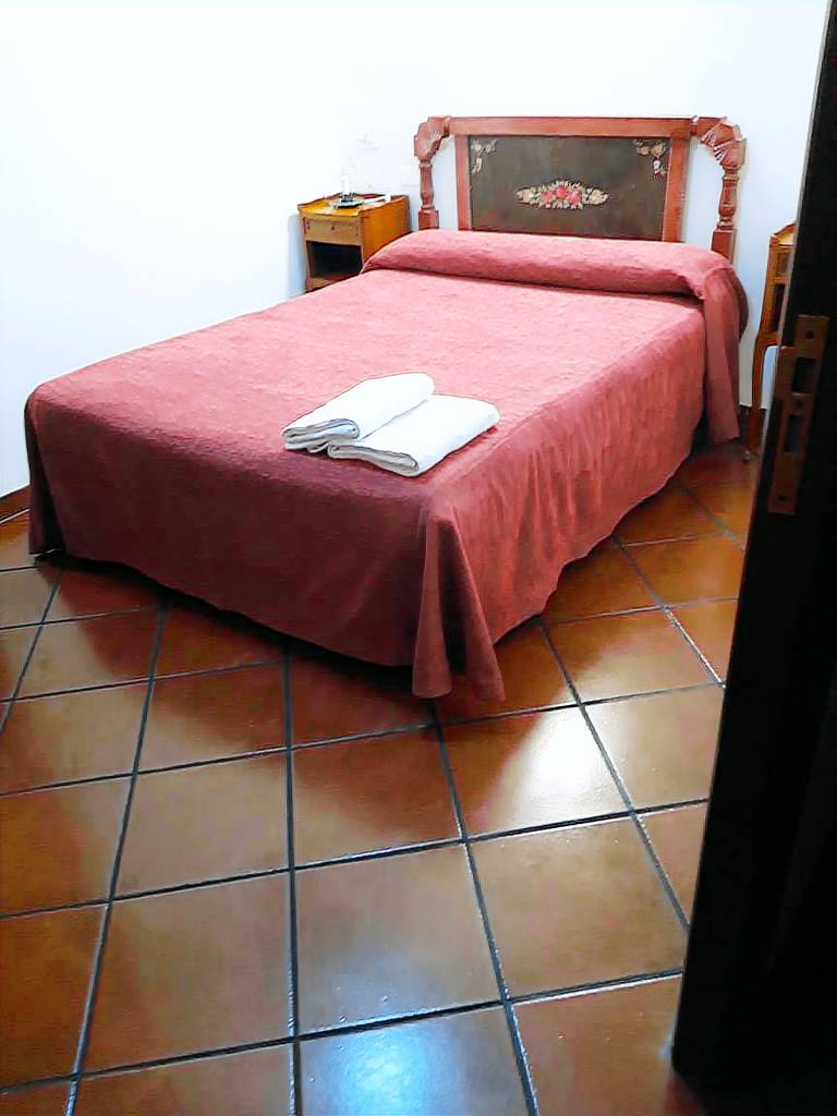 Spacious house with mountain view in Ivanrey — photo 4